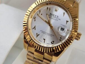 Montre Rolex fond blanc